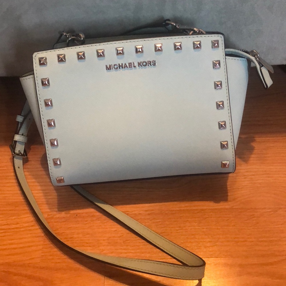 Michael Kors crosses body purse